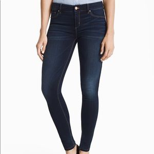 NWT WHBM Curvy Skinny Jeans in Dark Wash, 12S